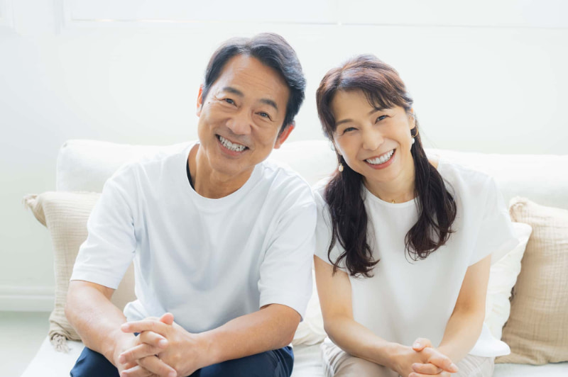 根管治療をして笑顔の男女