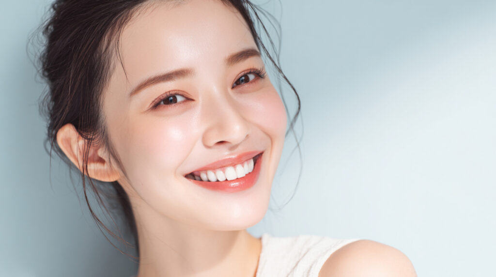 白くて綺麗な歯の女性
