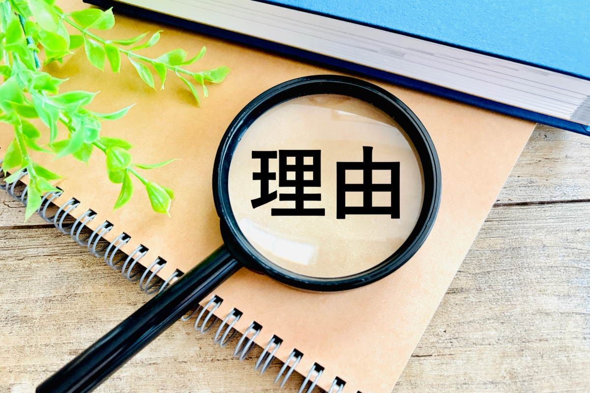 根管治療中・治療後に臭いがする理由